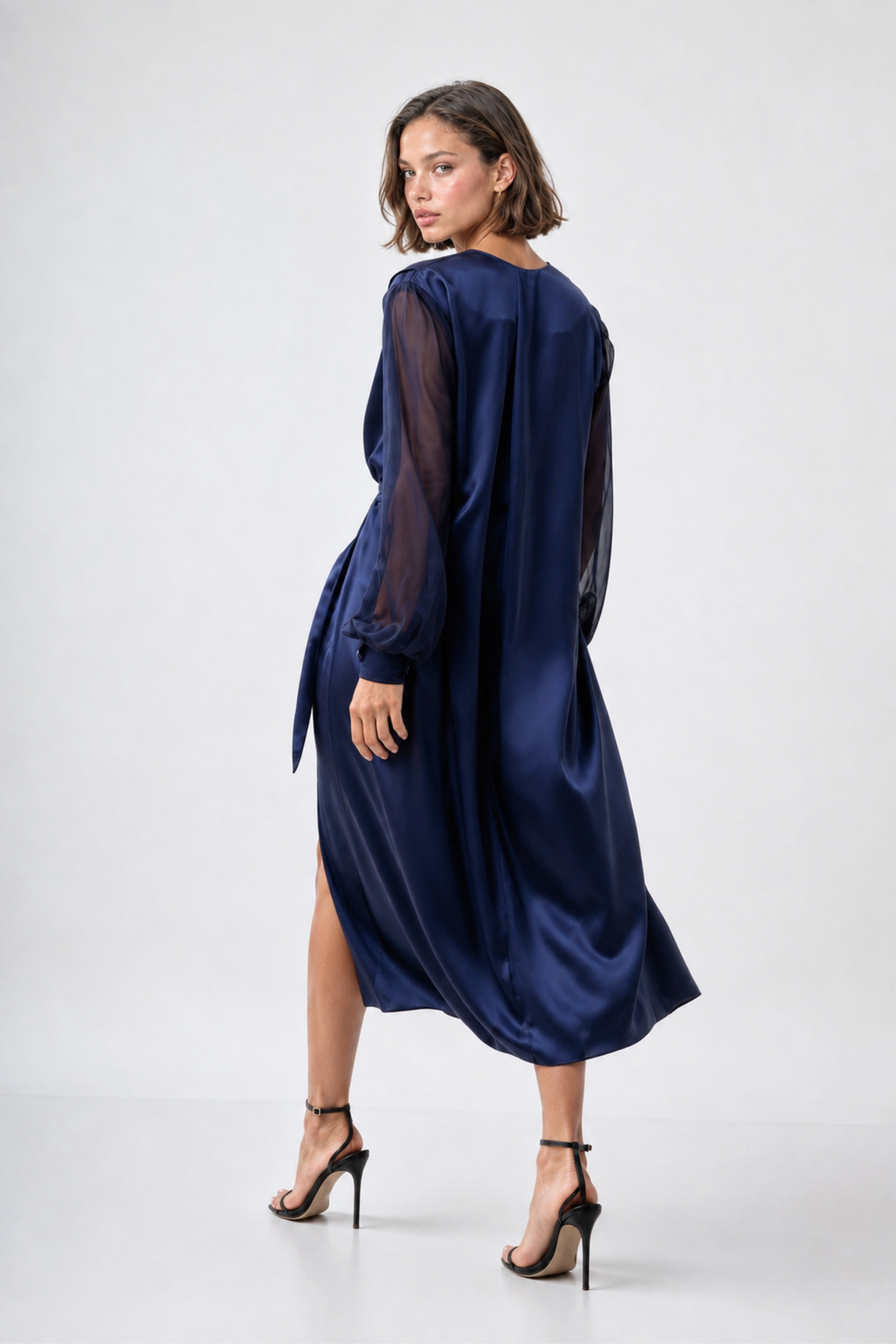 SAN FRANCISCO — Robe portefeuille en satin et mousseline de soie night blue