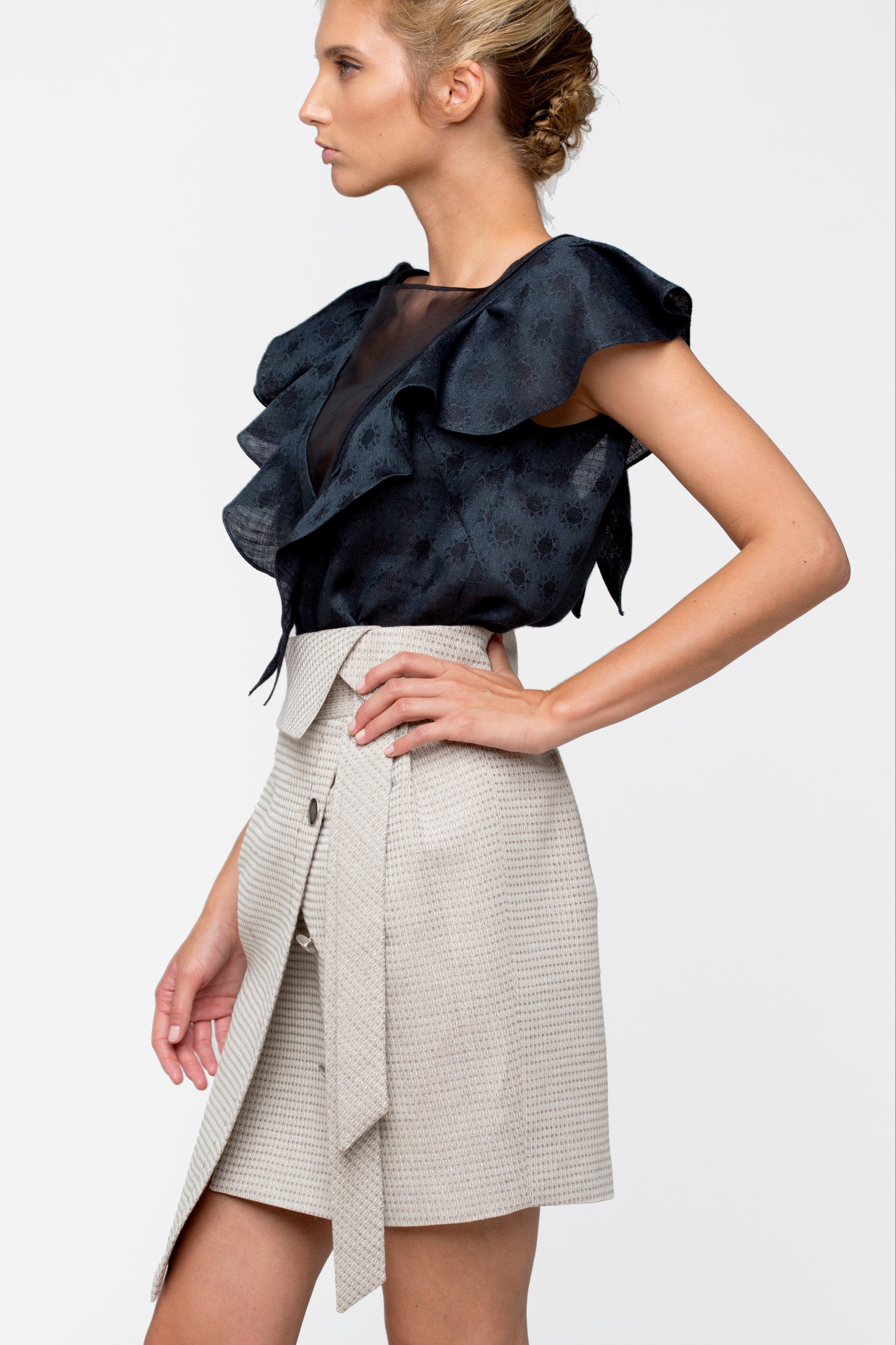 BUTTERFLY navy - linen and cotton ruffled top