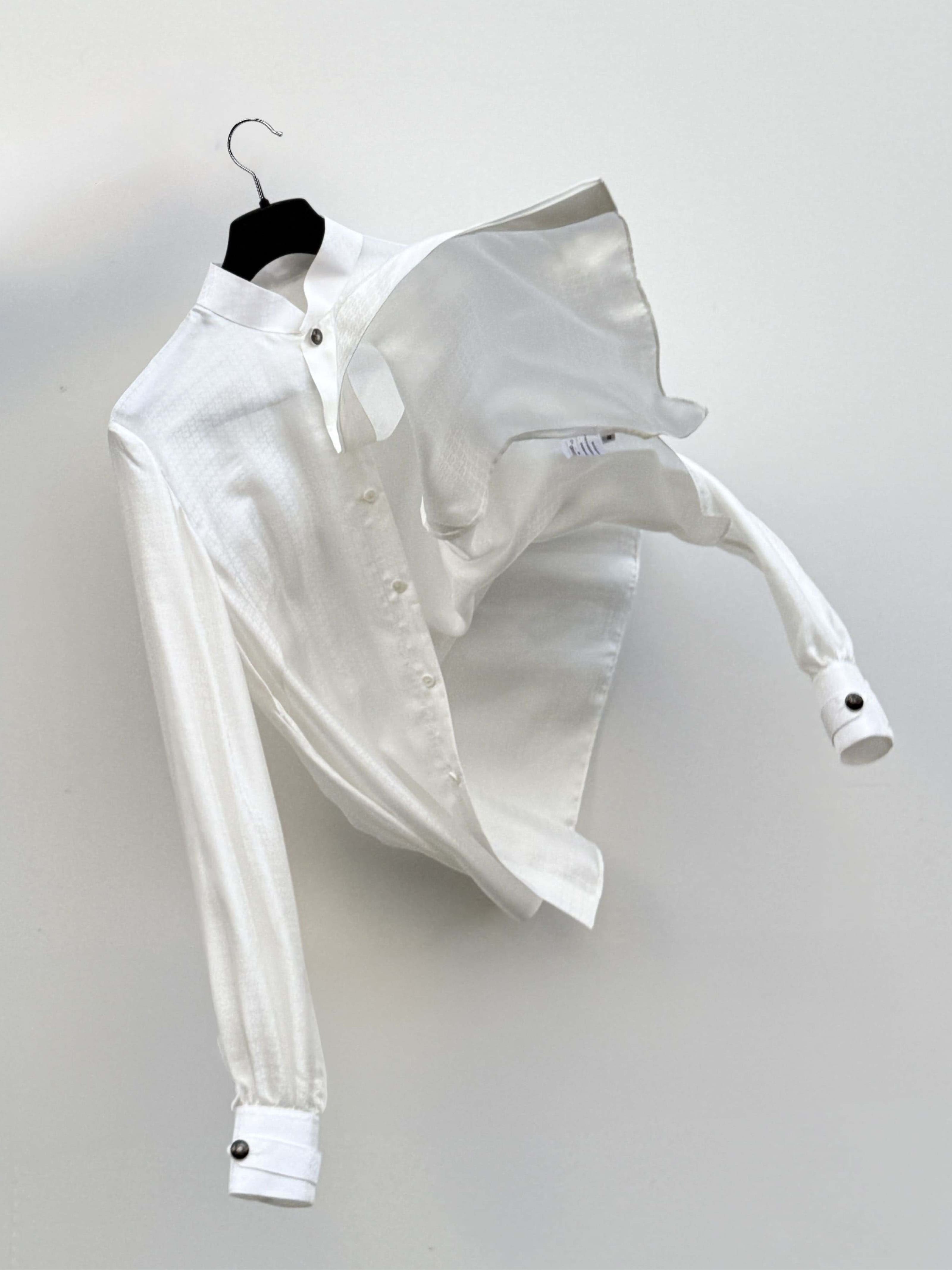 SKY B — Blouse en soie jacquard ivoire