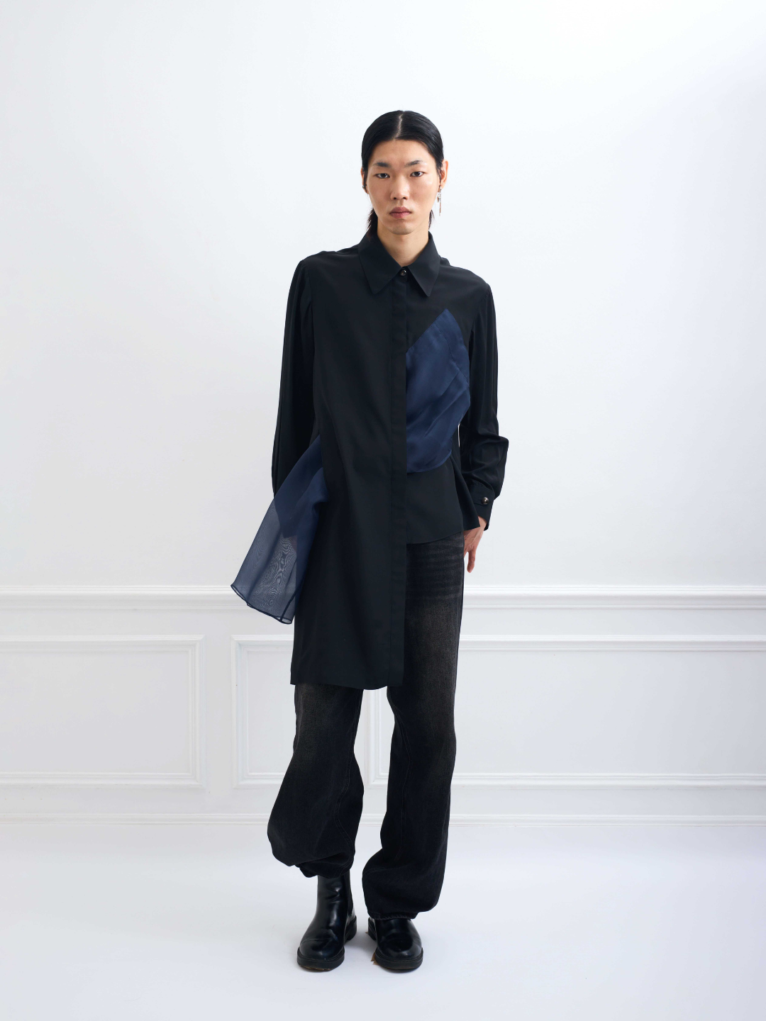 MABILLON black - asymmetrical silk shirt