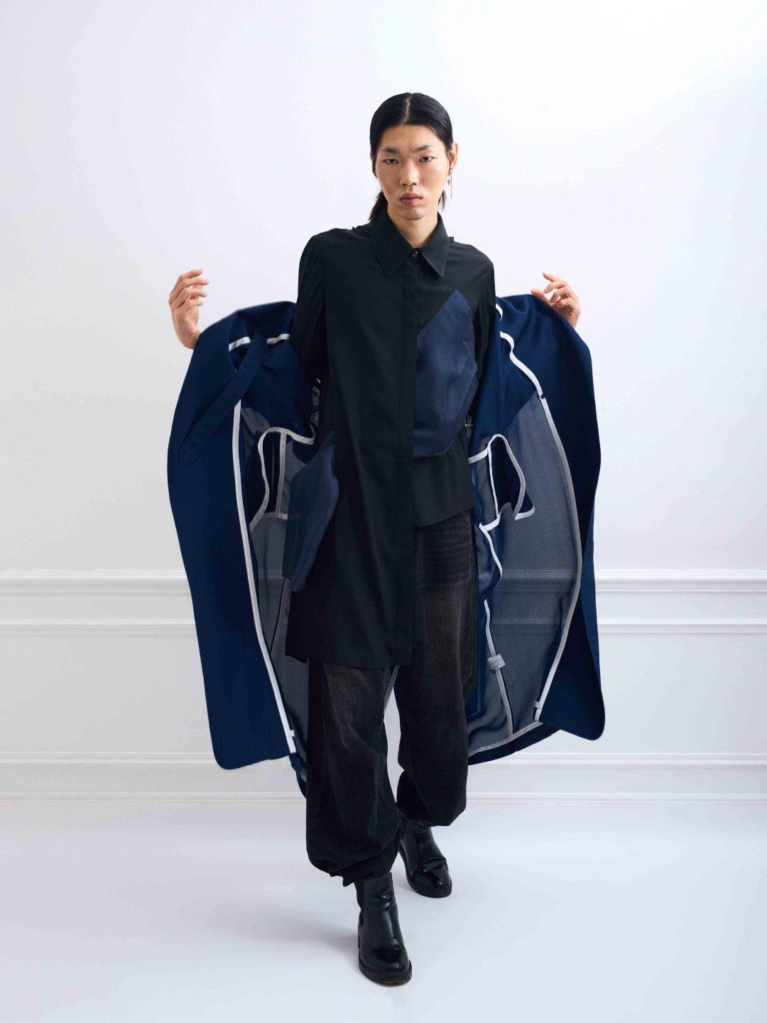 MABILLON black - asymmetrical silk shirt