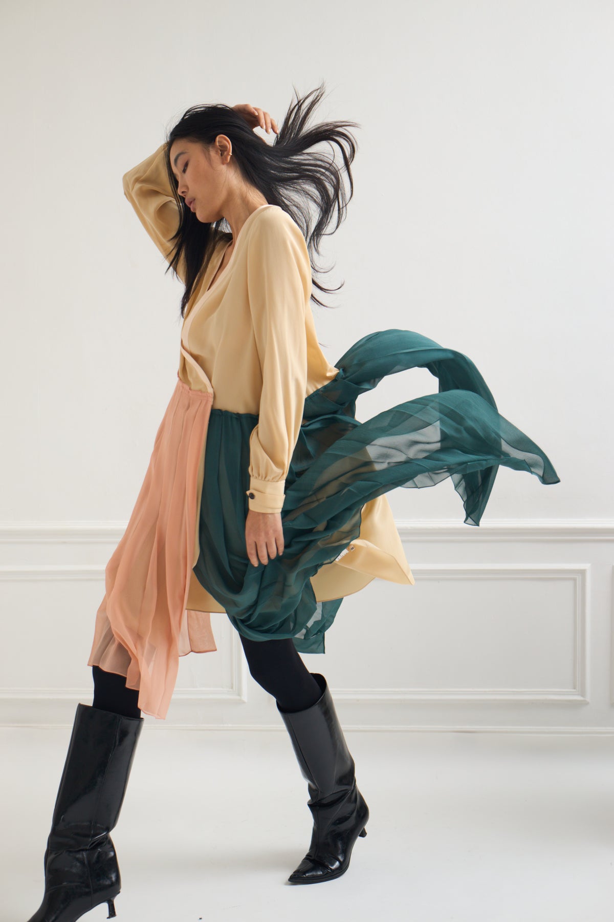 Brodgar - Pleated Silk Dress in Nude & Green