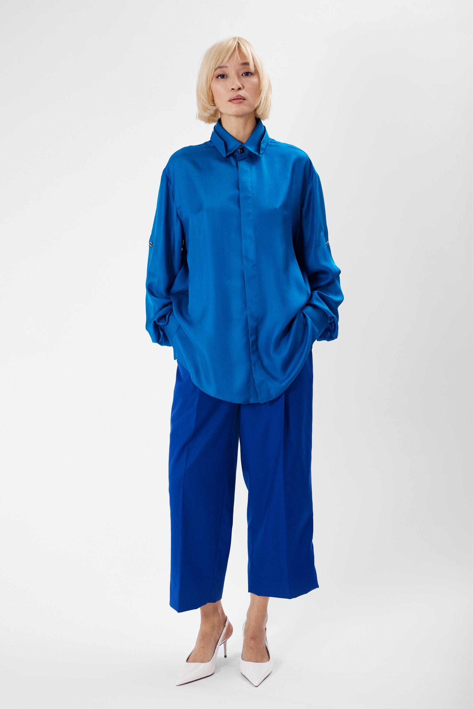 SOHO sapphire blue - short tailored pant