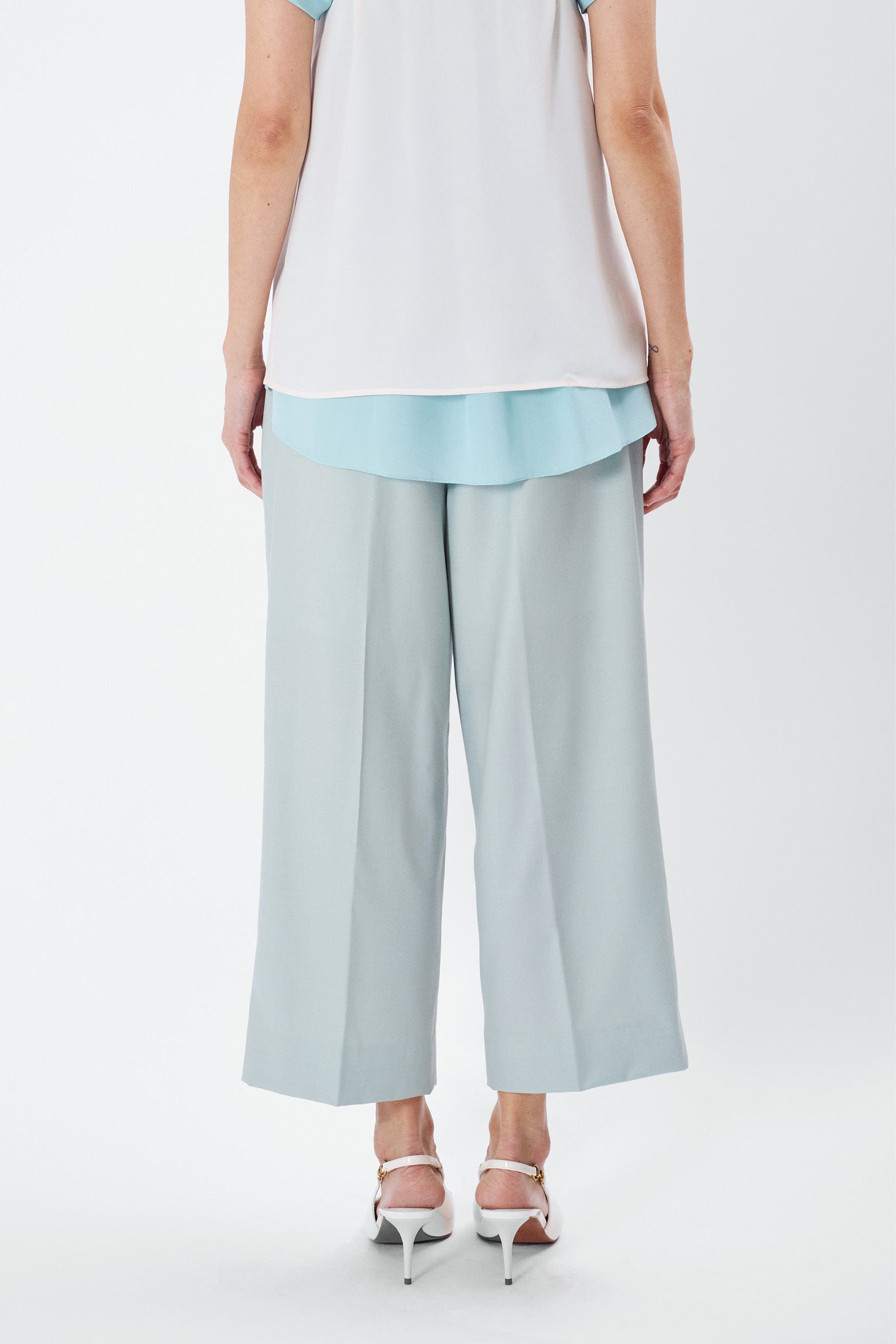 SOHO mist green - short tailored pant