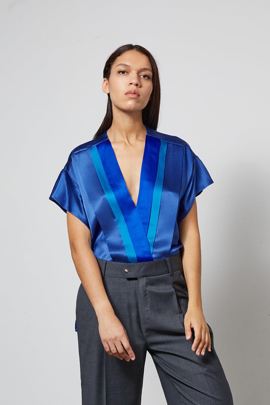 CARMEN Sky blue - graphic pleated silk top