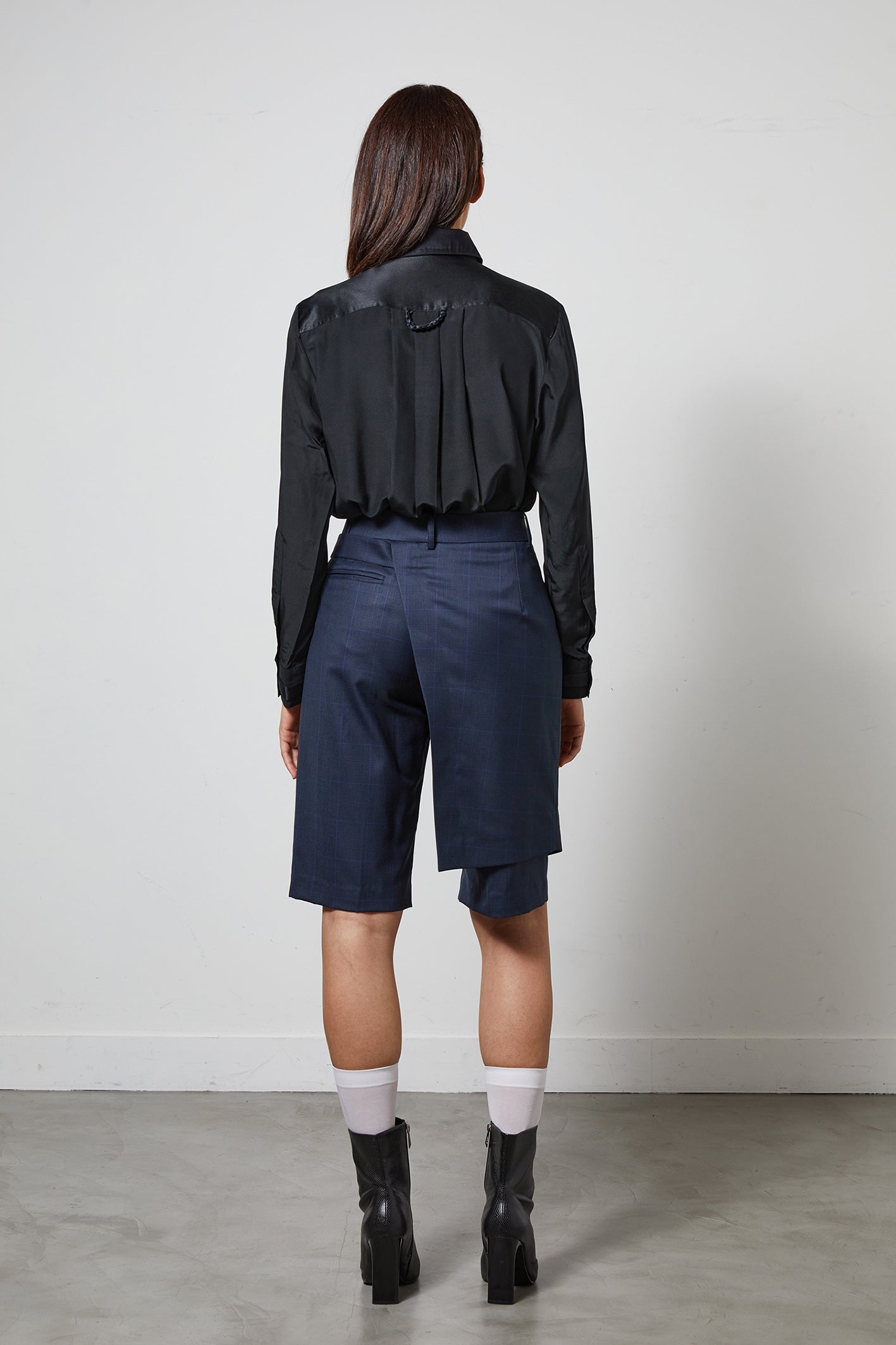 MAGGIE navy blue check - wool bermuda skirt