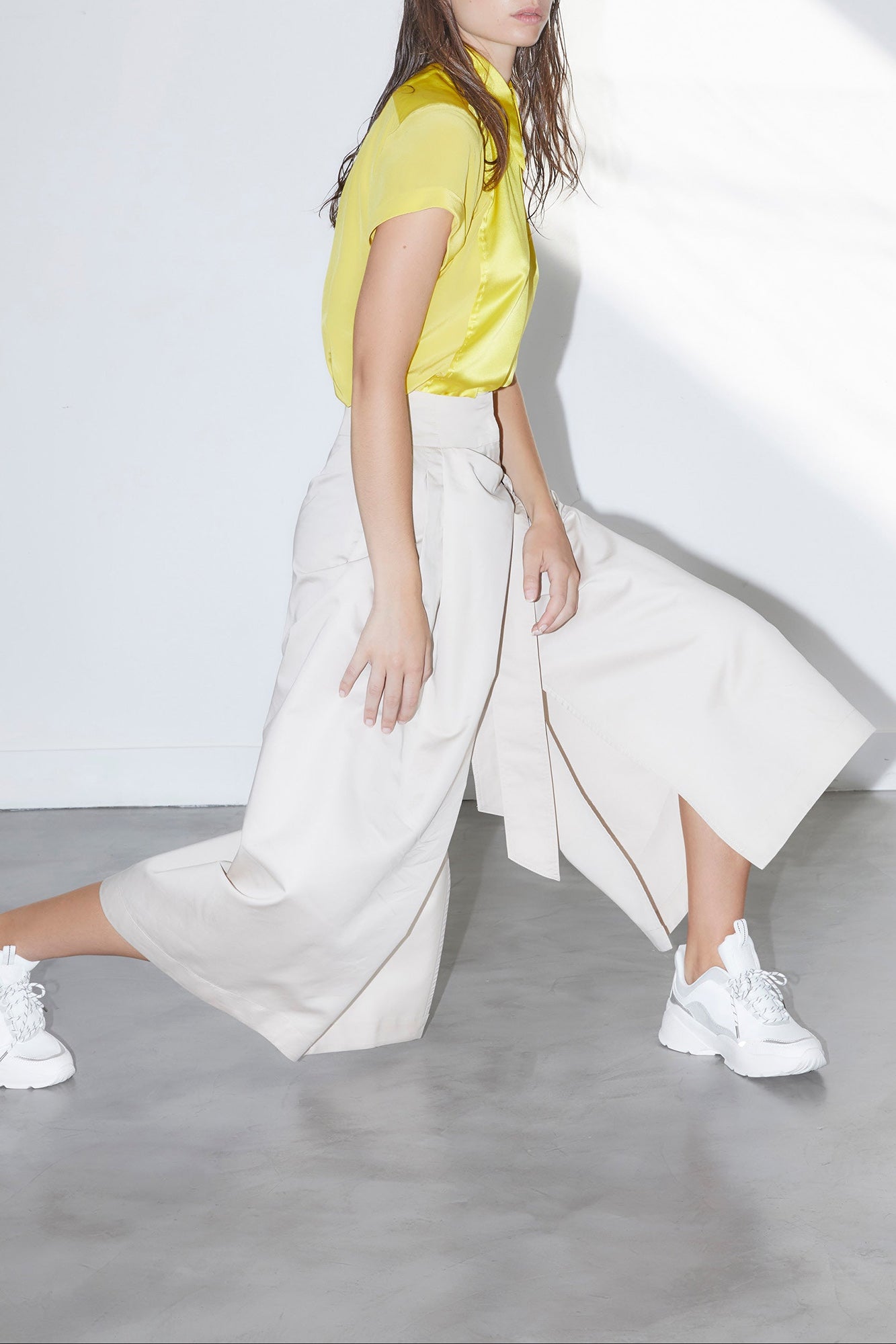 CALI beige clair - pantalon portefeuille en soie et cotton