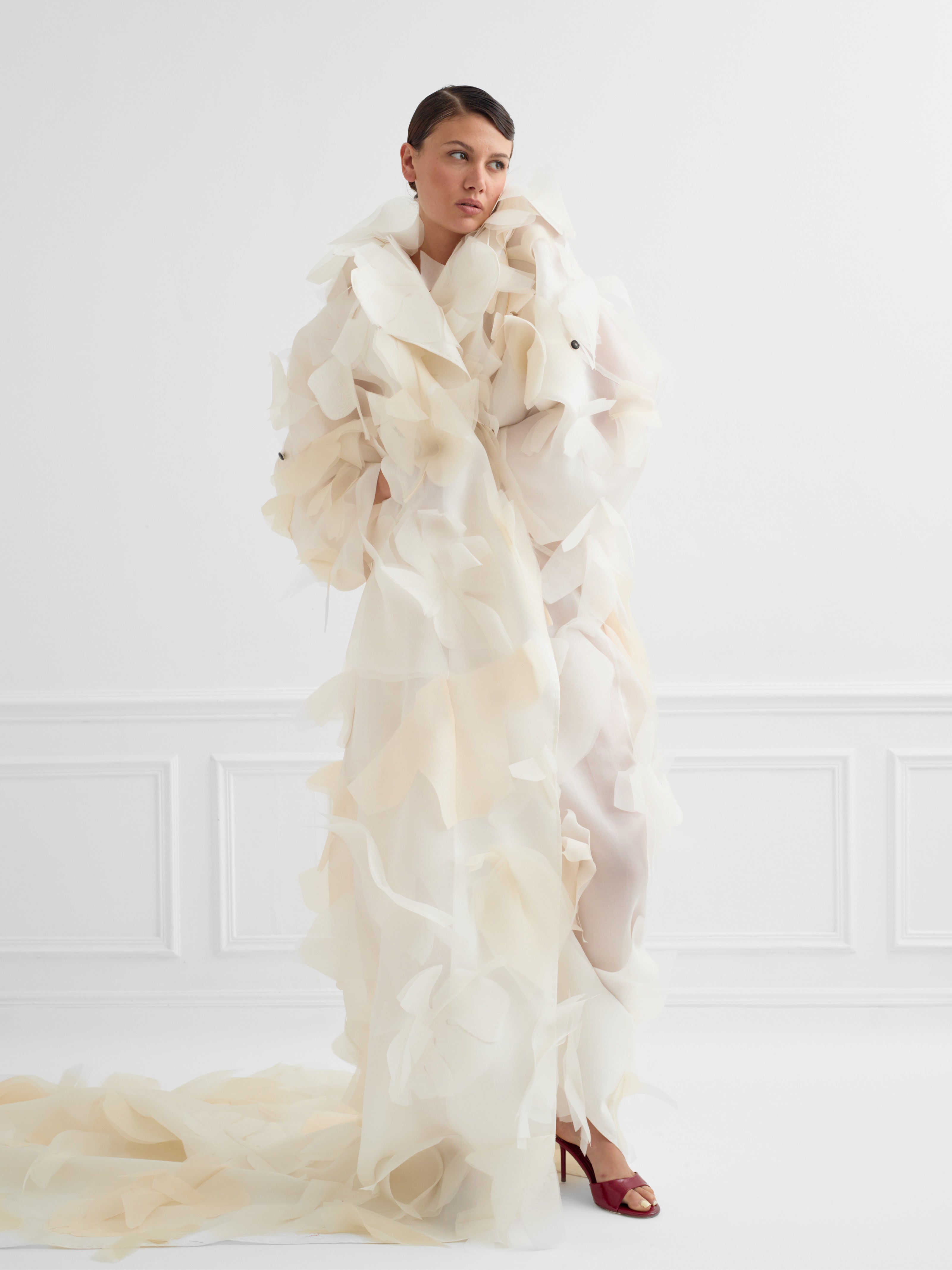 HAN LEAF ivory white - silk organza ceremonial coat