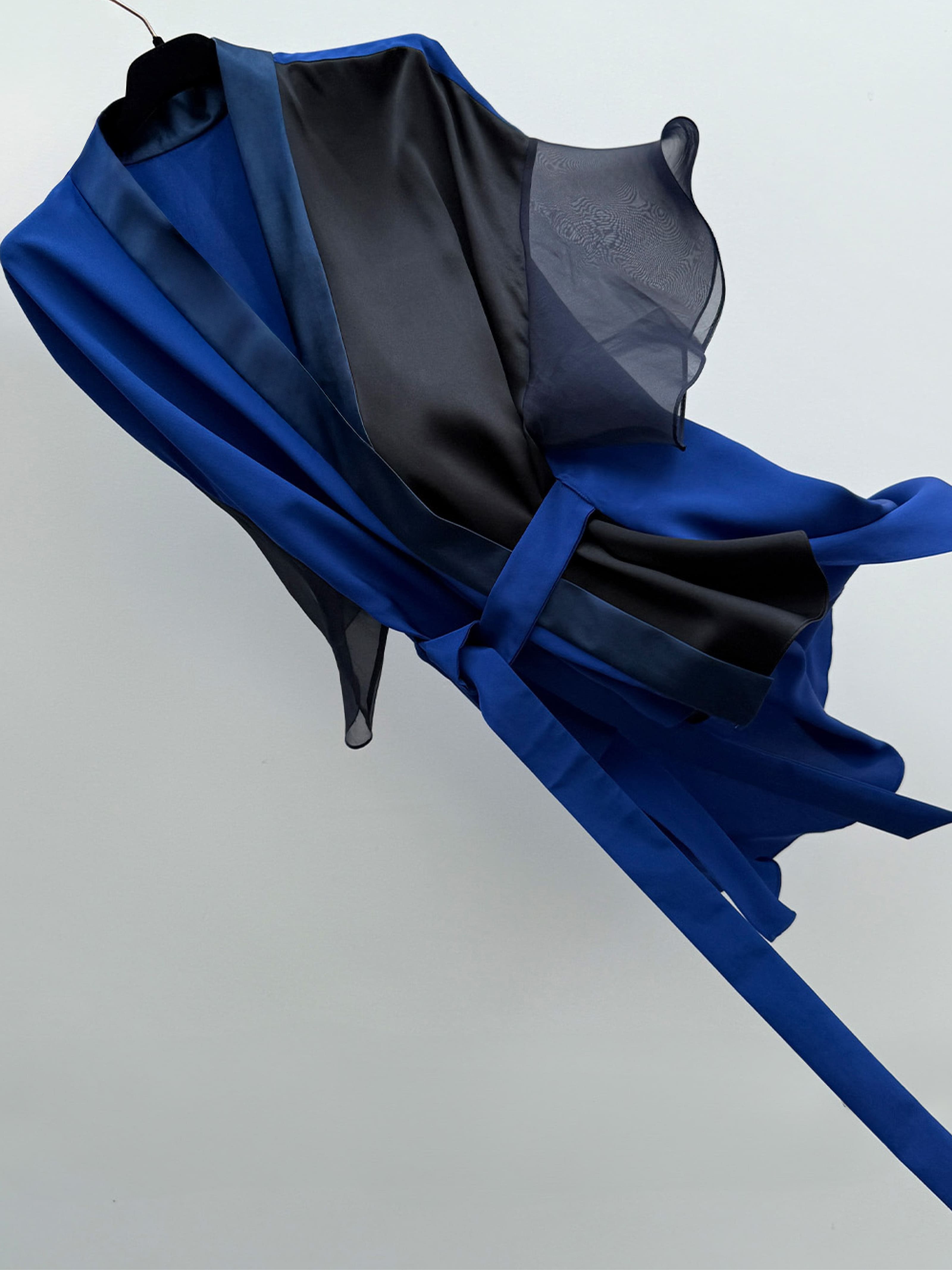 KIMO — Top en soie black and blue