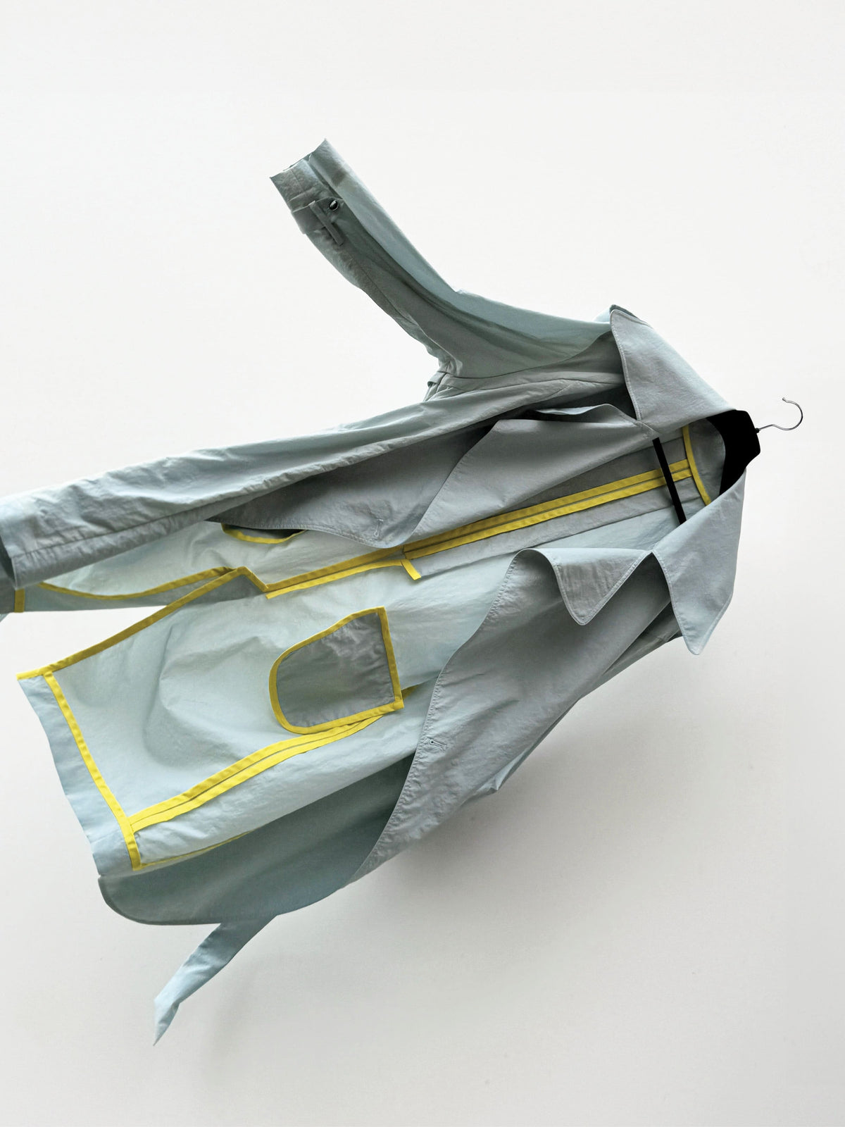 ASHIN — Trench tulipe en nylon vert brume
