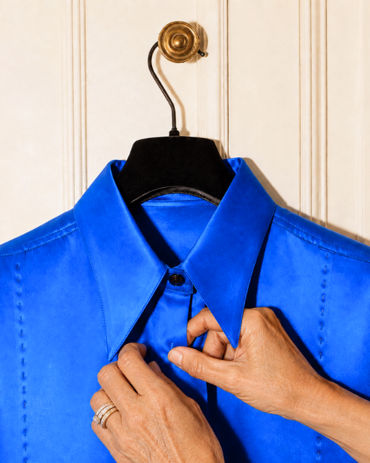 Lock, the signature silk shirt of the house