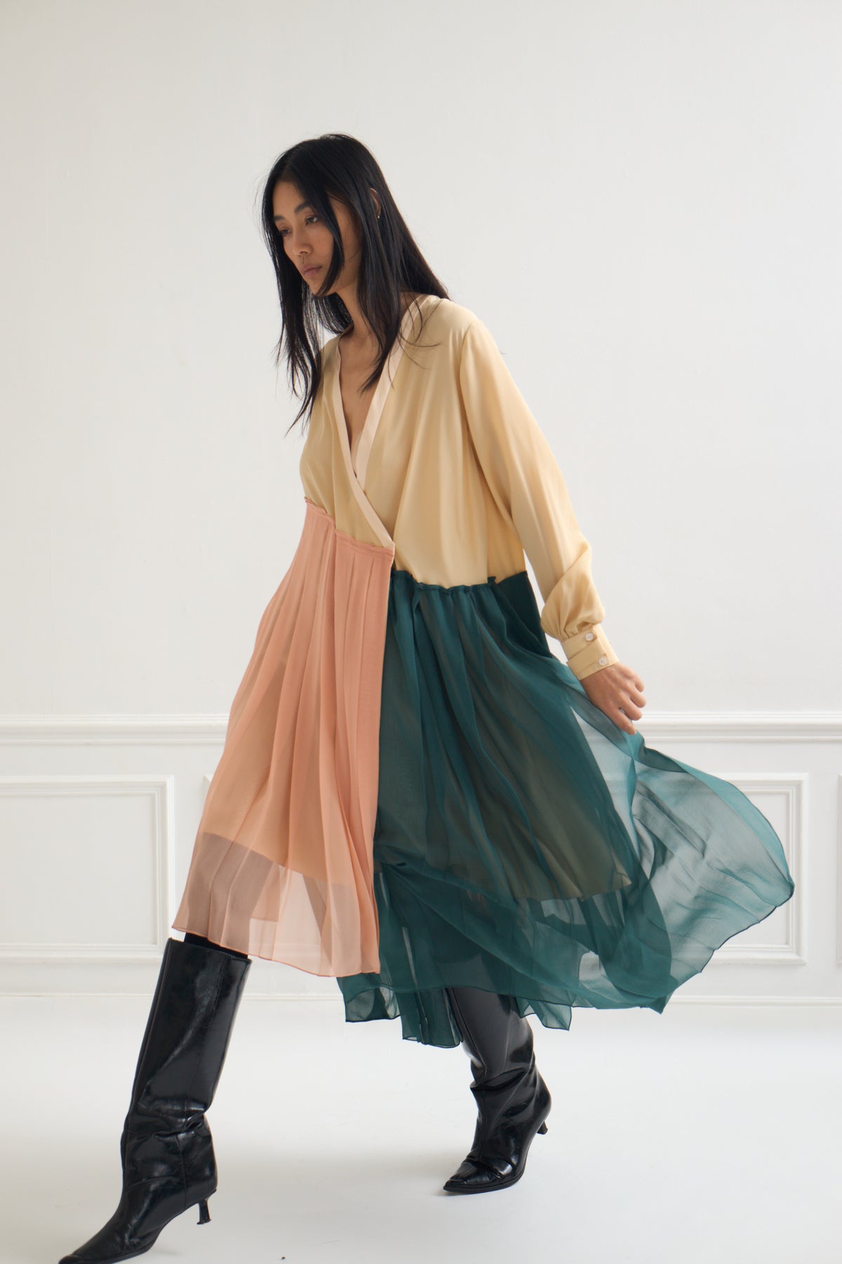 Brodgar - Pleated Silk Dress in Nude & Green