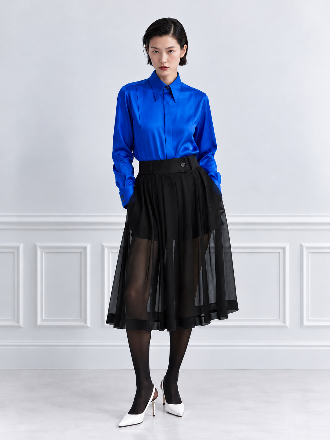 Lock - Silk Shirt in Electric Blue