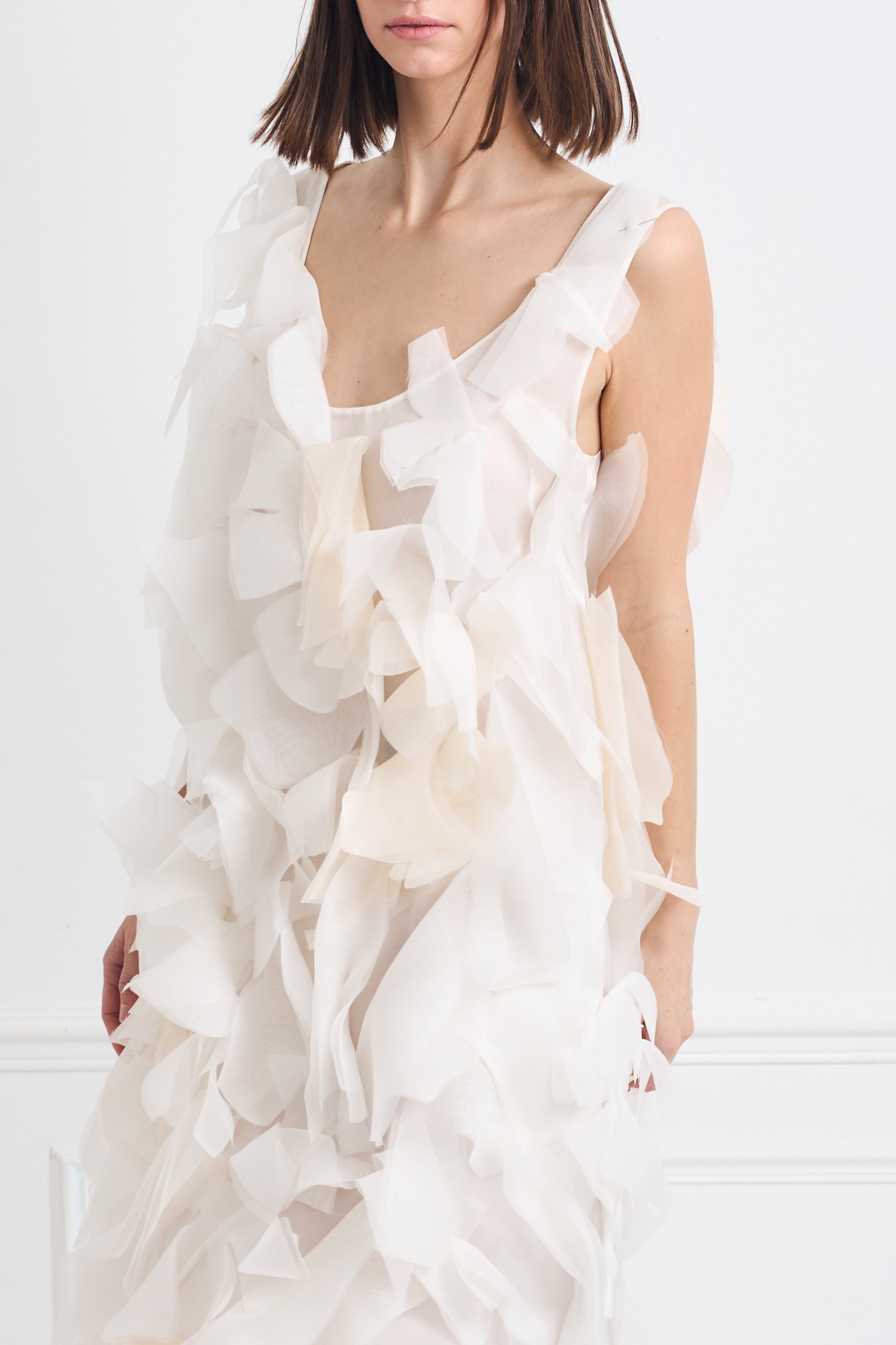 DROUOT 숏 페더 드레스