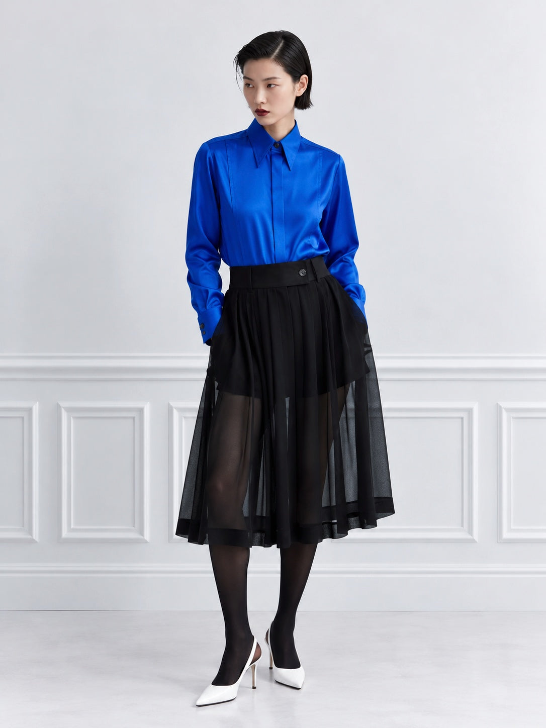 Lock - Silk Shirt in Electric Blue