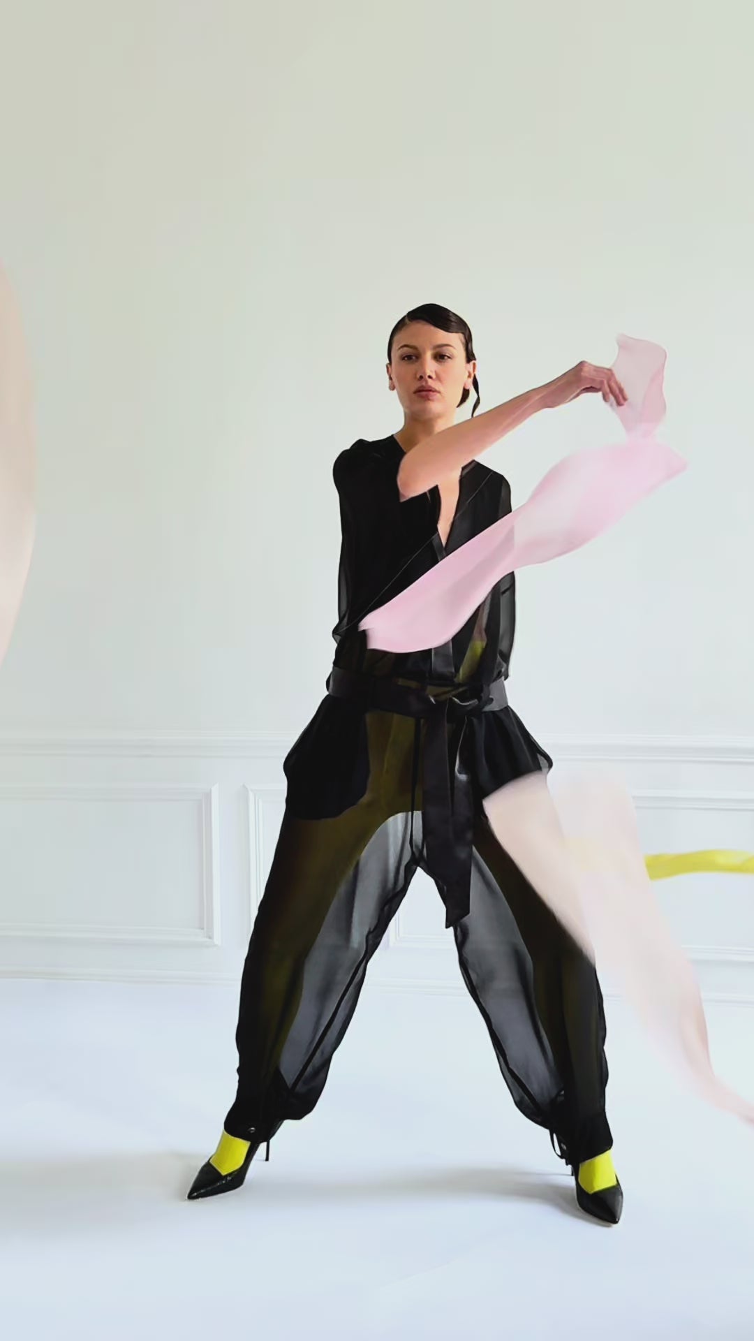 SEOARI black - sheer graphic jumpsuit – Lucie Brochard.võ
