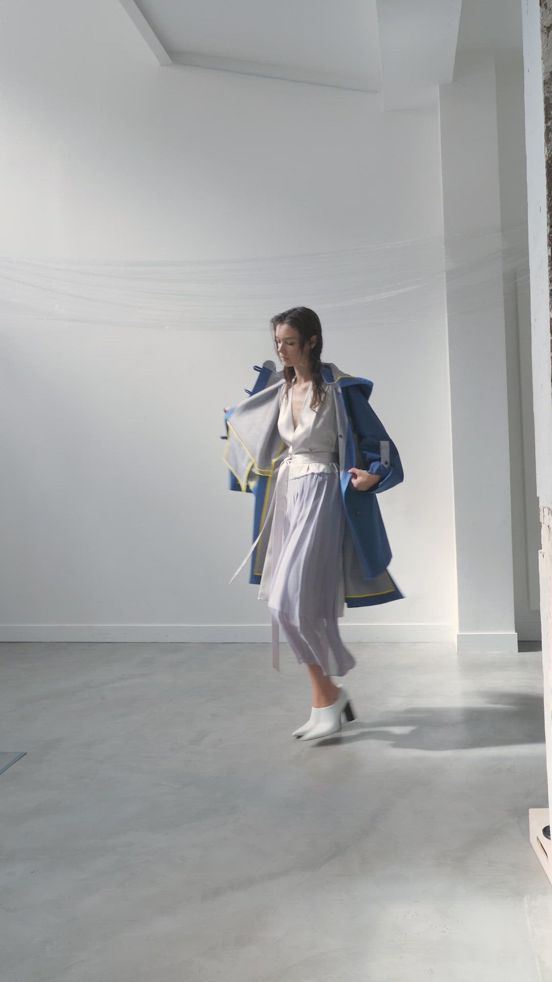 MAYA blue - unisex raincoat – Lucie Brochard.võ