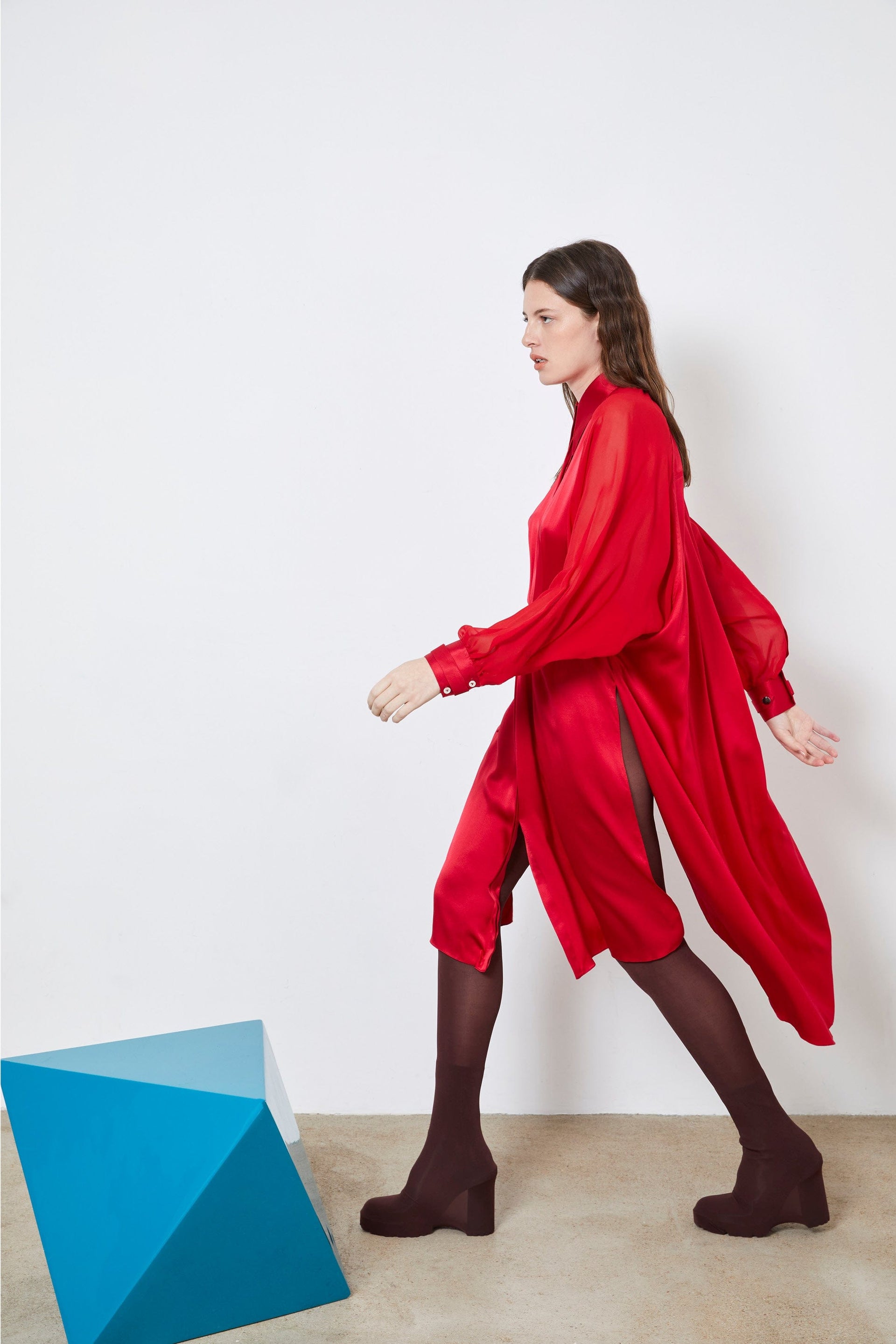 red shirt dress LAND red - fluid silk shirt dress